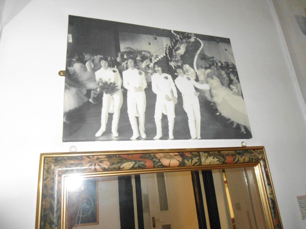 Liverpool Lodge 外观 照片