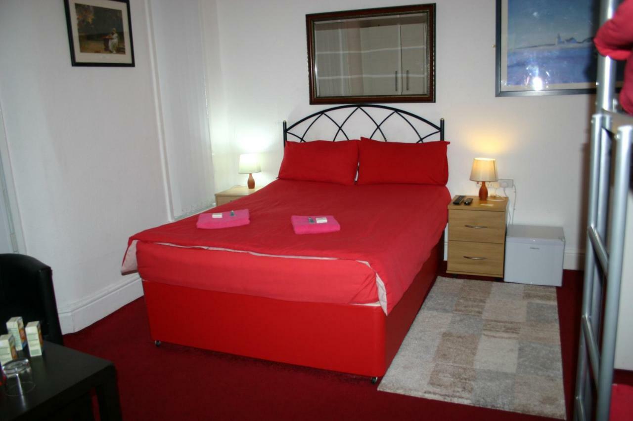 Liverpool Lodge 外观 照片